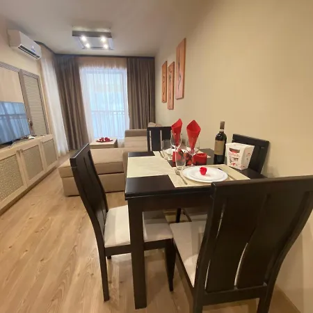 Argisht 647 Apartment Golden Sands